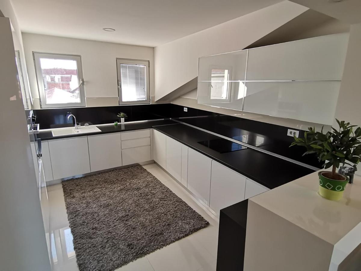 Atina Lux Hostel Leskovac  Dış mekan fotoğraf