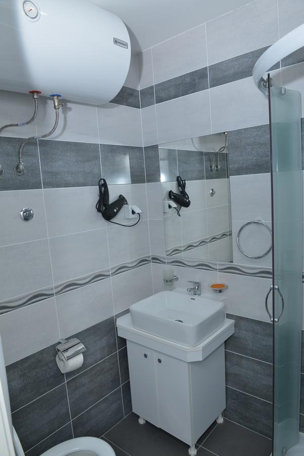 Atina Lux Hostel Leskovac  Dış mekan fotoğraf